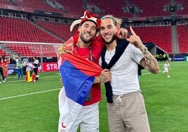 Dragisa Gudelj comparte la alegría de la Europa League con su hermano