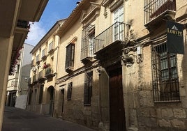 El Ayuntamiento de Lucena compra un patio para unir los alfolíes y un palacete barroco