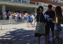 Metro refuerza hasta un 62% su servicio por la Ebau y se aumenta frecuencias en 10 líneas interurbanas de autobús