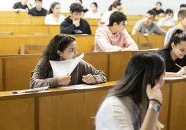 Los alumnos de Galicia comienzan la ABAU: nervios y 'repasos' de última hora