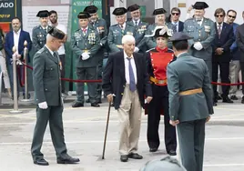 La Guardia Civil de Alicante homenajea a sus veteranos durante el 179 aniversario de su fundación