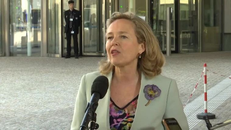 Calviño satisfecha con la previsión de crecimiento de la OCDE: "La economía española va bien"