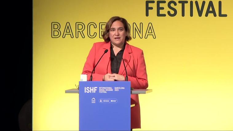 Ada Colau alaba la ley de vivienda porque permite "regular los alquileres"