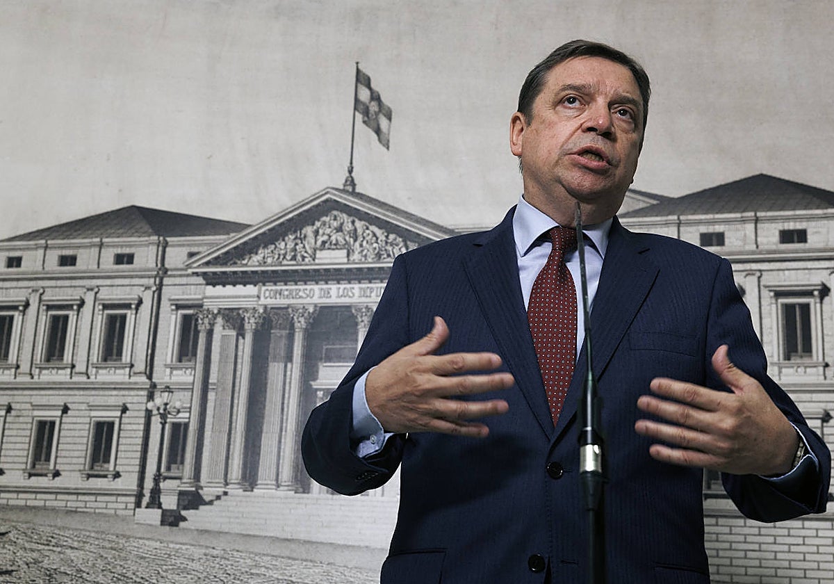 El ministro Luis Planas, durante su intervención este miércoles en el Congreso de los Diputados