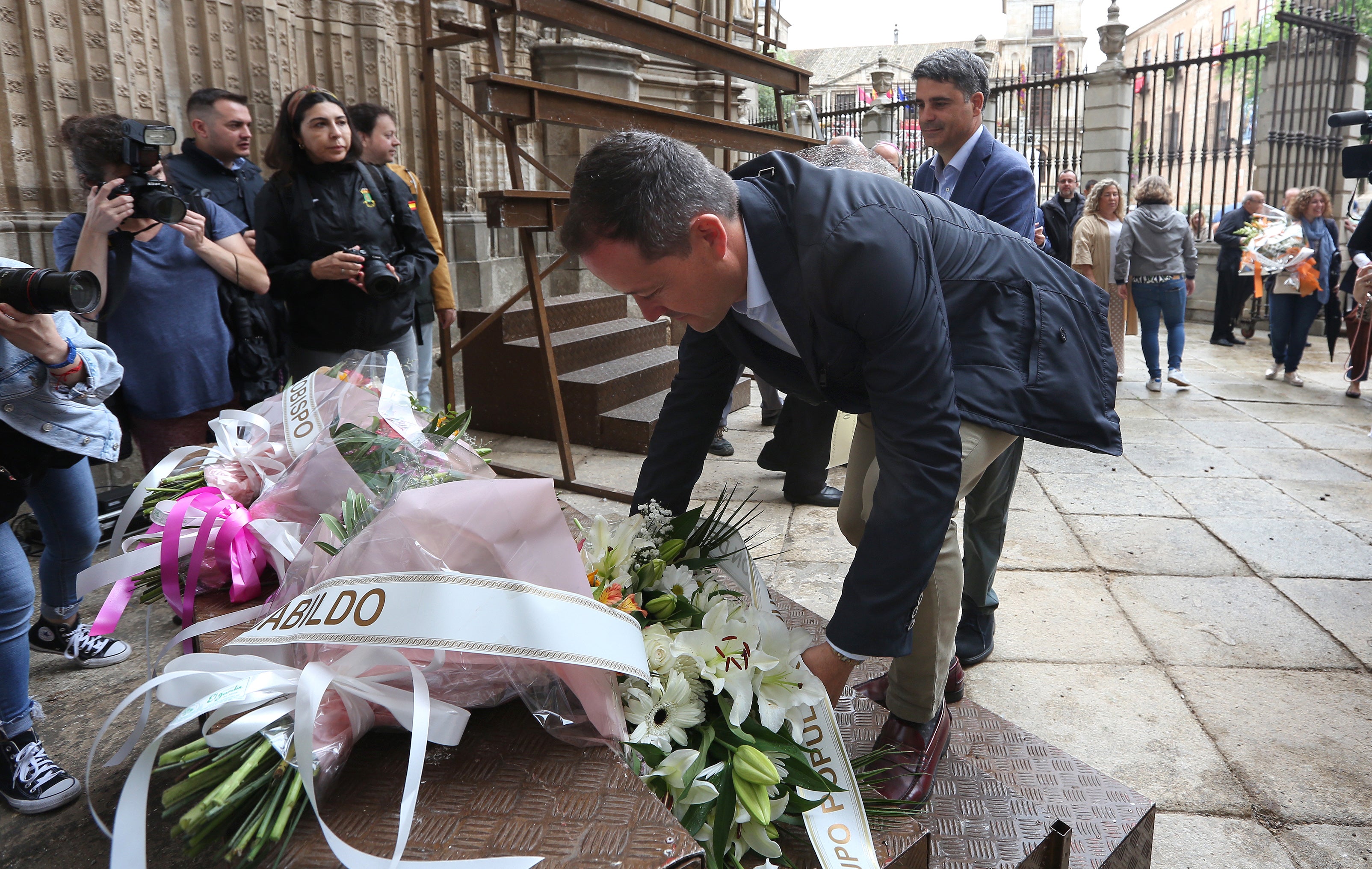 Todas las imágenes de la Ofrenda Floral del lluvioso Corpus toledano