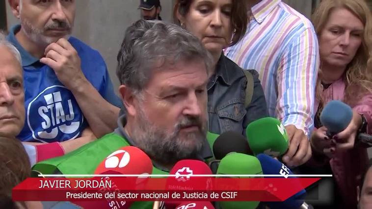 El comité de huelga denuncia a Llop ante la Fiscalía por incumplir su "obligación" de negociar