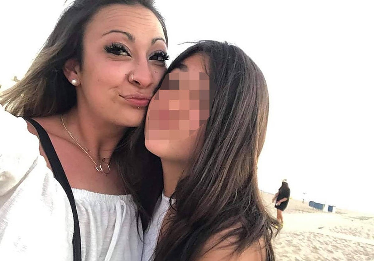 Polina Biserova y su hermana, ambas fallecidas
