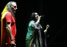 Camela cancela su concierto en Jávea a punto de salir al escenario tras fallecer el padre del cantante