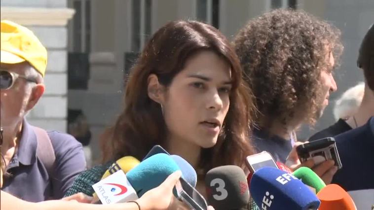 Isa Serra pide a Yolanda Díaz que "retire el veto a Irene Montero"