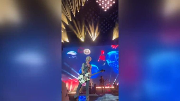 Vigo vibra durante tres horas con Guns N' Roses
