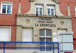 El colegio La Anunciata de Valladolid abre un procedimiento sancionador a un docente por presunta conducta inadecuada
