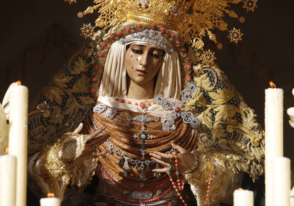 La Virgen de la O, en su paso de palio el Sábado de Pasión