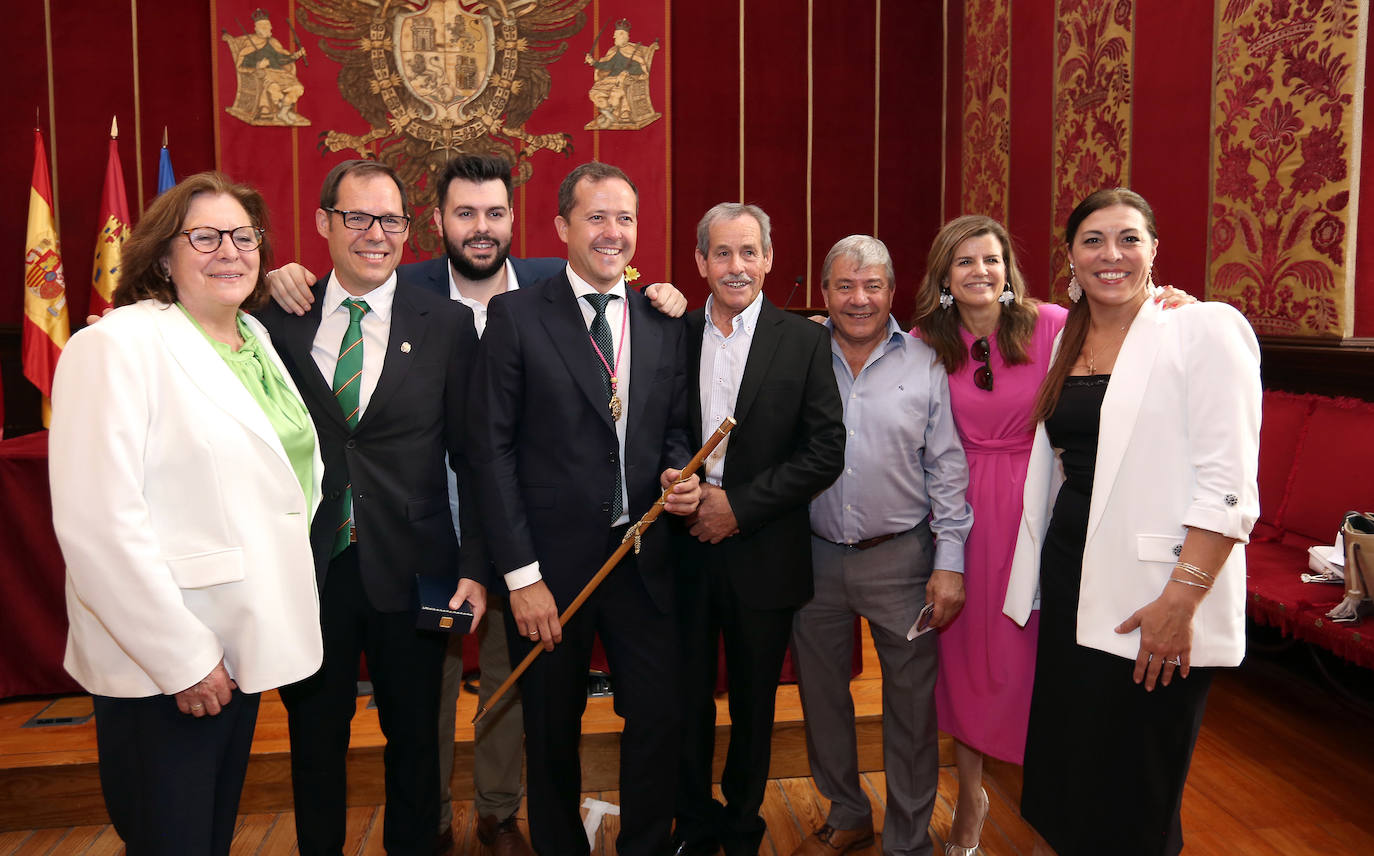 La toma de posesión de Carlos Velázquez como alcalde de Toledo, en imágenes