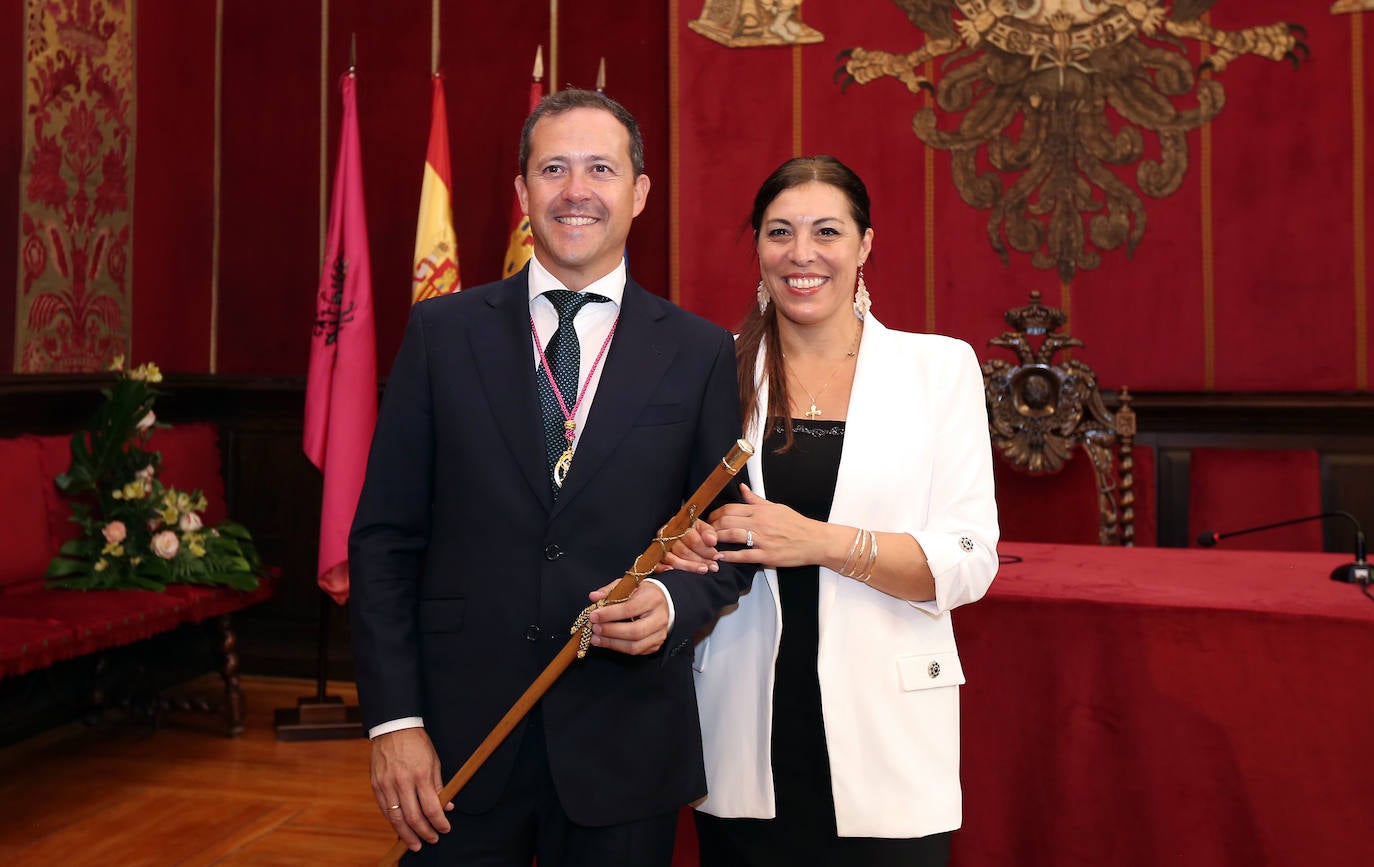 Carlos Velázquez con su mujer Ilaria Grillo