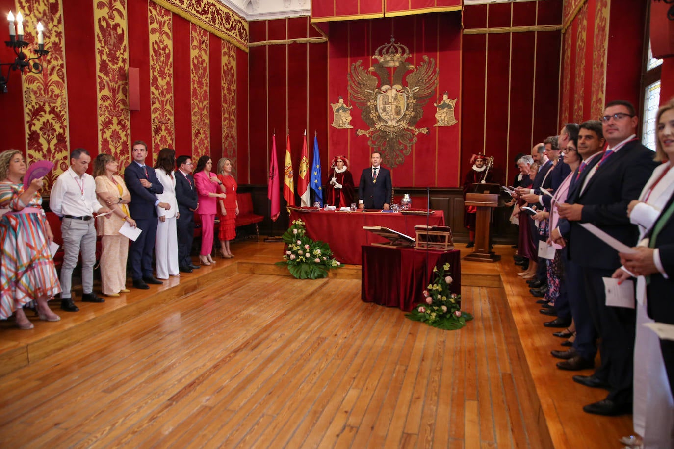 La toma de posesión de Carlos Velázquez como alcalde de Toledo, en imágenes