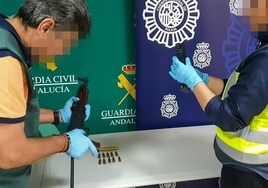 Conexiones con hooligans, rifles Ak-47, toneladas de droga... Cae una red de narcotráfico internacional con detenidos en España