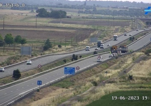 Fallece un hombre de 72 años tras un choque entre dos camiones en la A-5, en el término de Lagartera