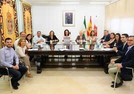 Así es el nuevo gobierno de María Vázquez para Almería: mayoría de mujeres al frente de trece concejalías