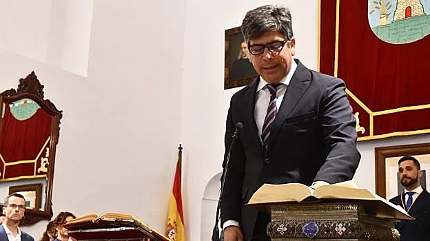 Rafael Llamas, durante su toma de posesión como alcalde de Montilla