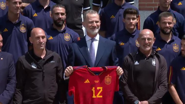 El rey recibe a la selección tras ganar la Liga de Naciones