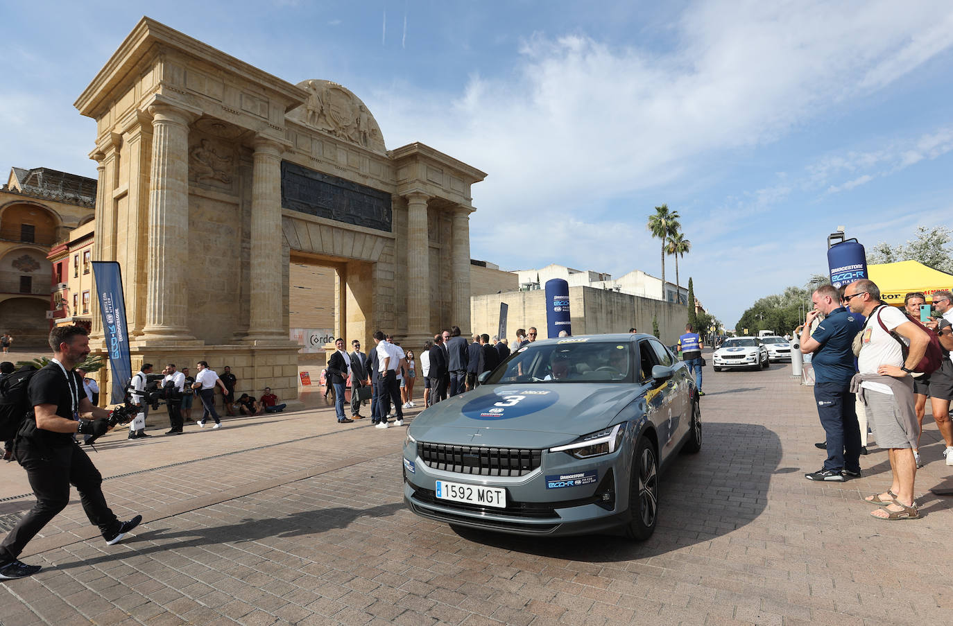 Fotos: La FIA celebra un EcoRally por las calles de Córdoba,
