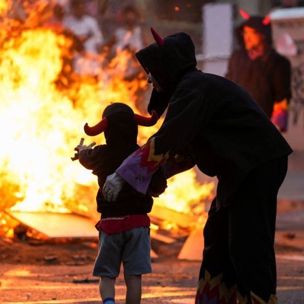 Este es el transporte público para ir de verbena la noche de San Juan en Barcelona
