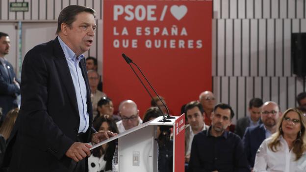 Luis Planas, durante un mitin del PSOE en Córdoba