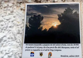 El fenómeno excepcional del sol atrapado en la cumbre del Puig Campana en Benidorm por el solsticio de verano