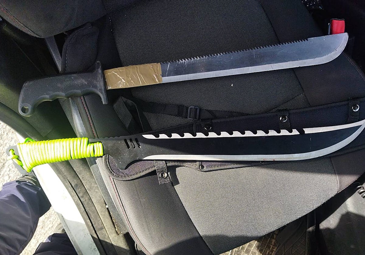 Bolomachetes intervenidos a bandas latinas en otra reciente operación