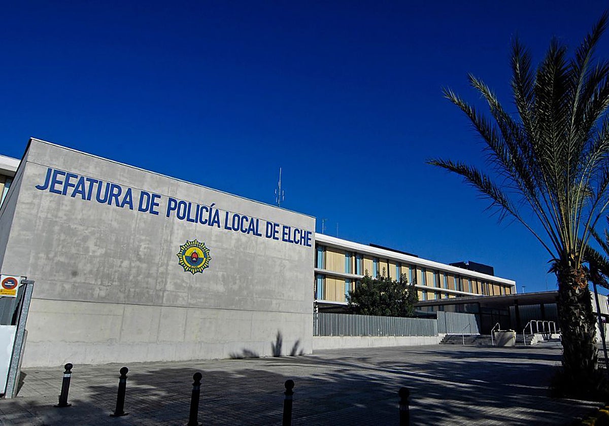 Imagen de archivo de la Jefatura de la Policía Local de Elche (Alicante)