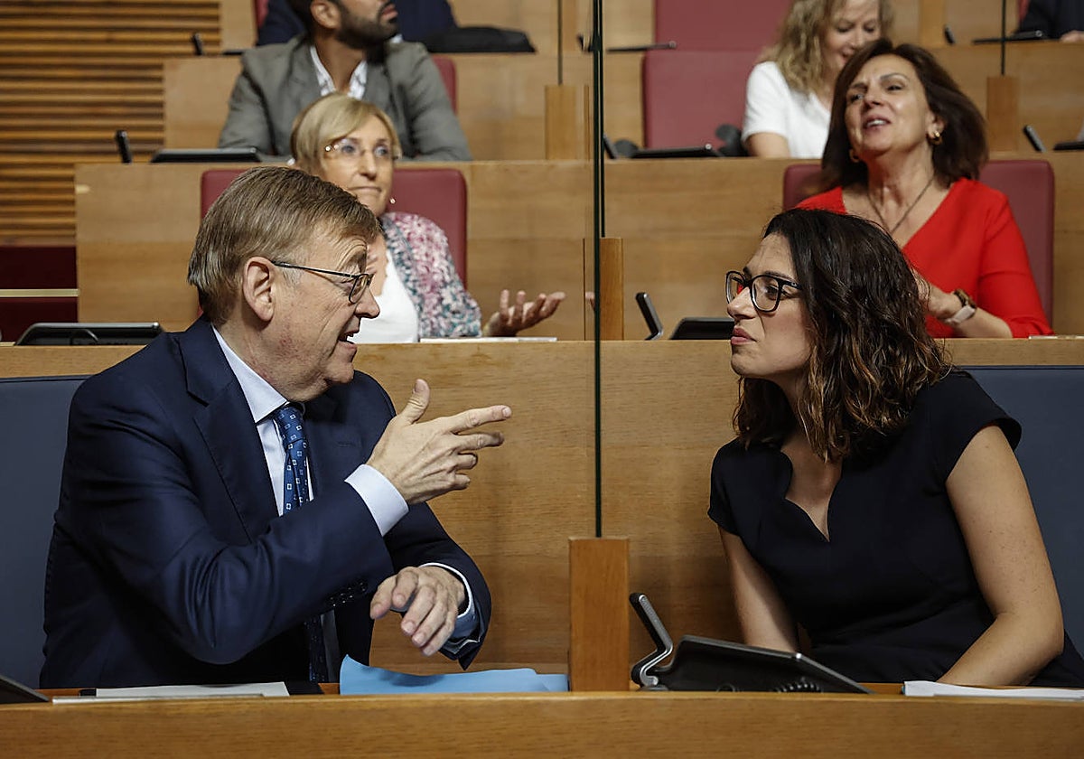 Imagen de archivo de la vicepresidenta, Aitana Mas, y presidente de la Generalitat Valenciana en funciones, Ximo Puig