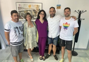 El nuevo gobierno ofrece su colaboración a 'Bolo-Bolo', pero no cuelga la bandera LGTBI en el balcón del Ayuntamiento