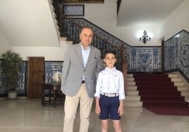Gregorio recibe a un visitante muy especial en el Ayuntamiento de Talavera