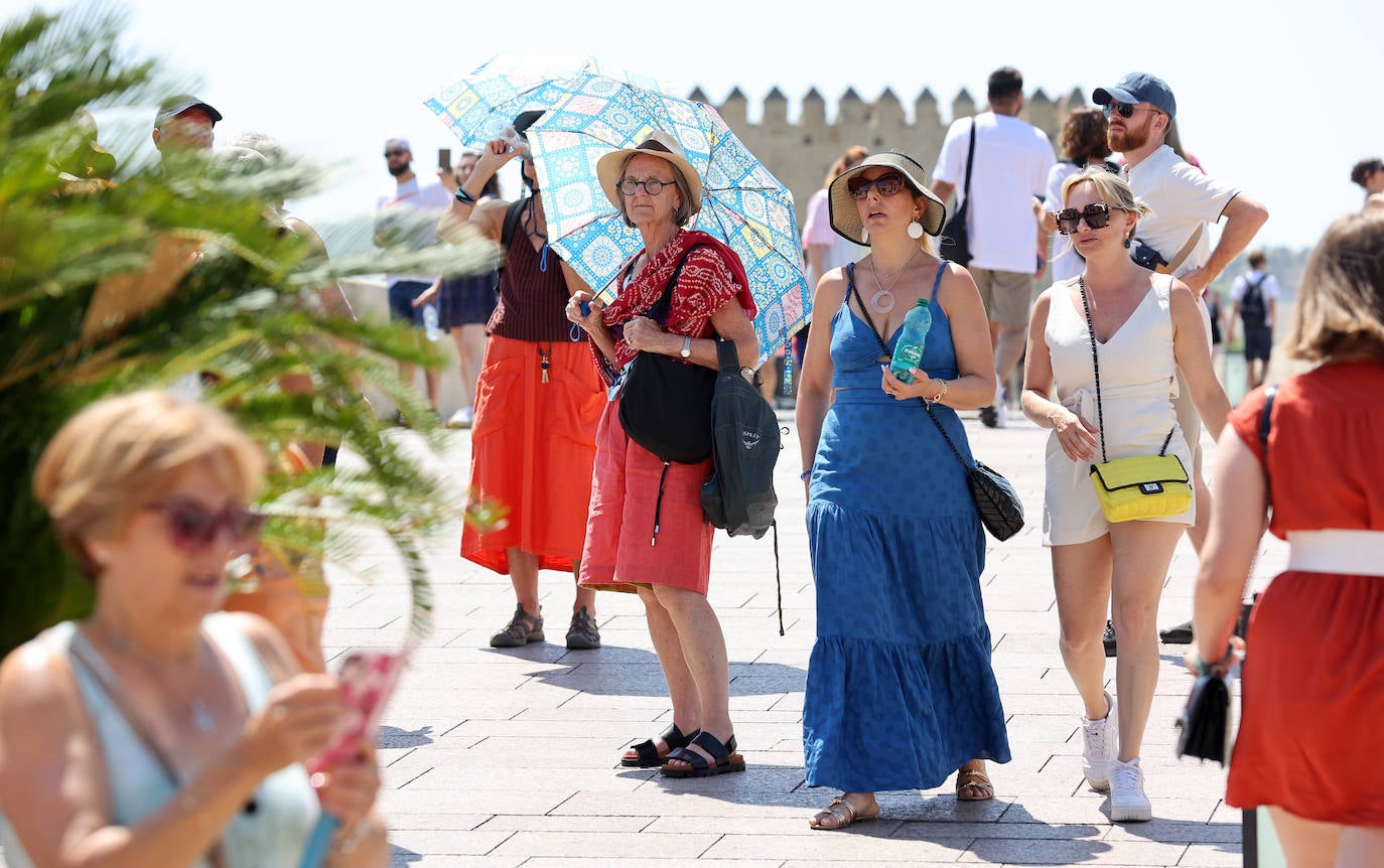Fotos: El sofocante calor en Córdoba en el primer fin de semana de verano
