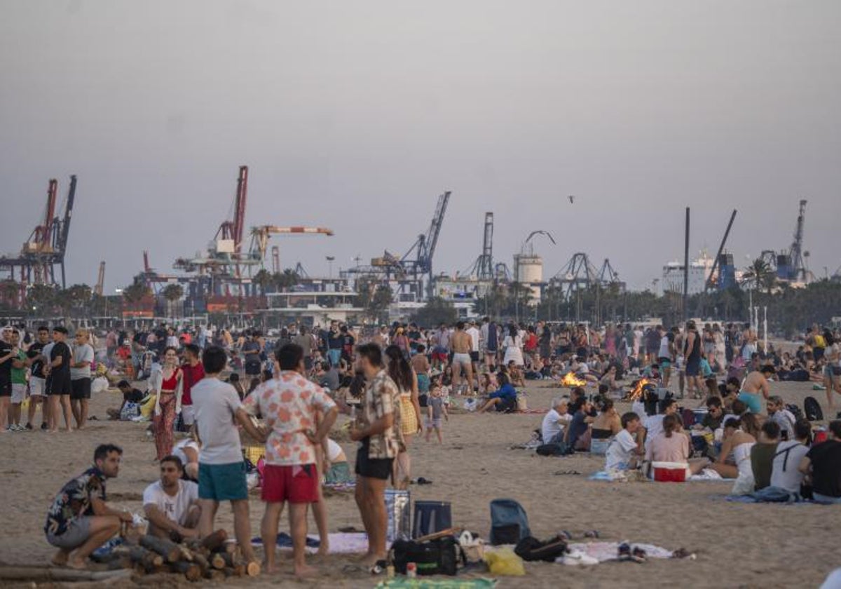 Investigan una agresión sexual en la noche de San Juan en Valencia tras la  denuncia de una mujer