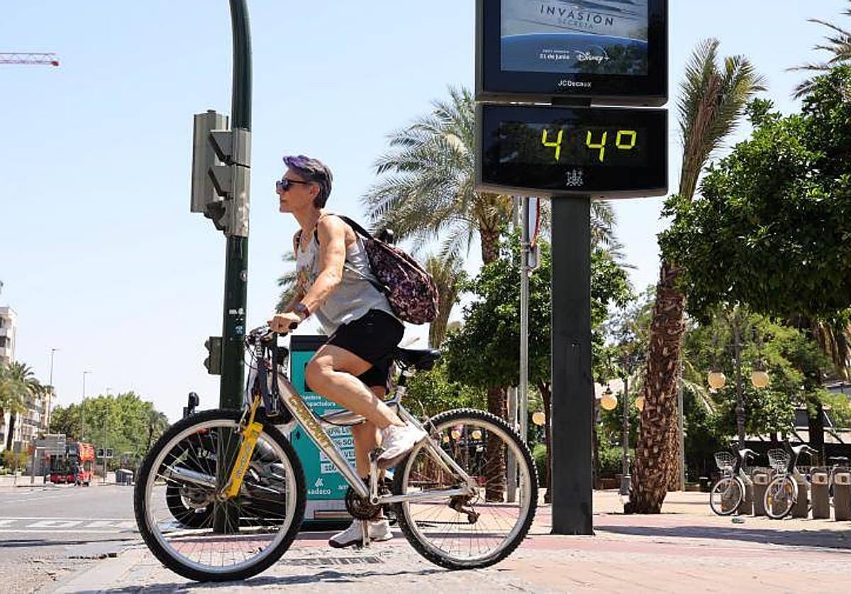 Las máximas llegarán este lunes hasta los 44 grados en Córdoba