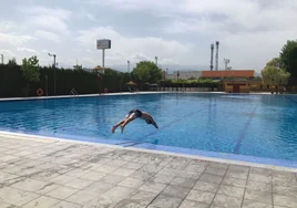 Muere un turista colombiano de 74 años en la piscina municipal de Maracena, en Granada