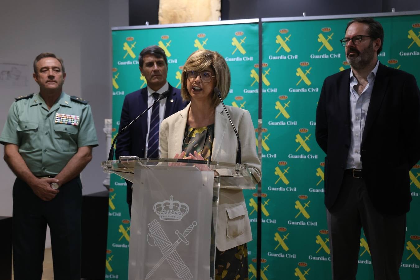 Fotos: Las decenas de piezas arqueológicas intervenidas por la Guardia Civil en Córdoba