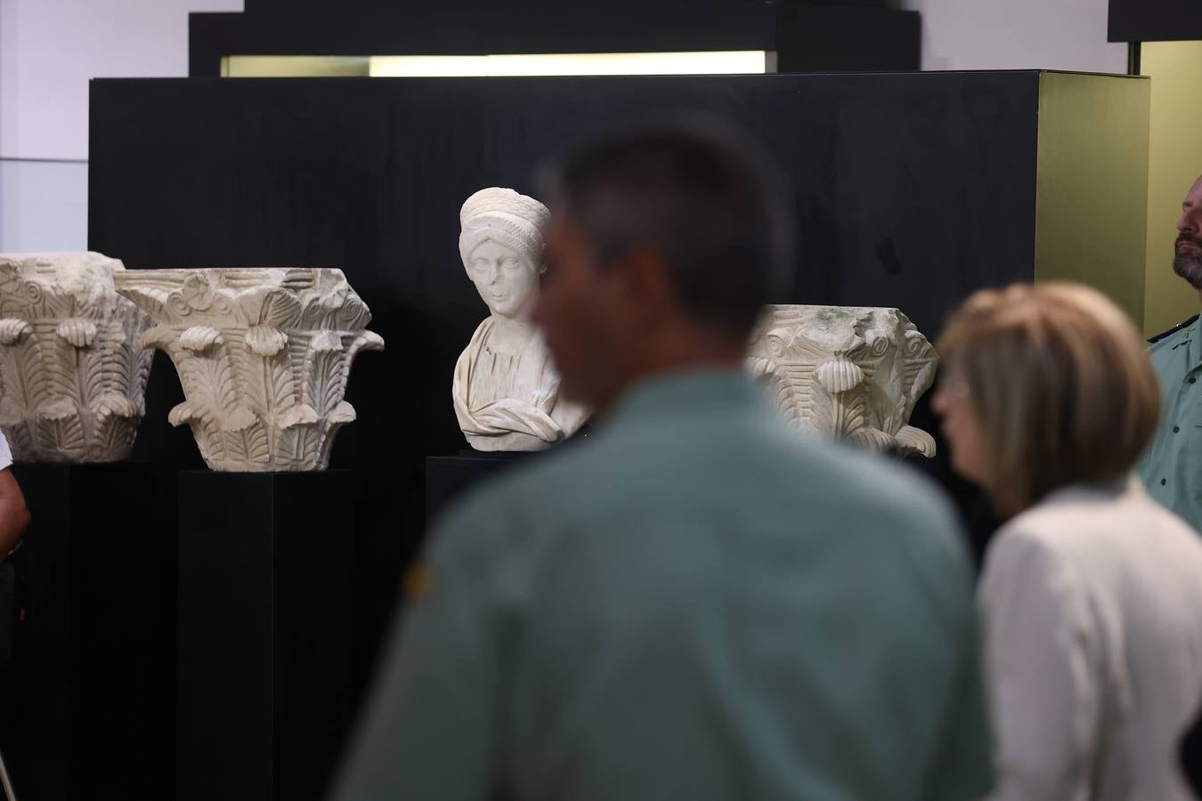 Fotos: Las decenas de piezas arqueológicas intervenidas por la Guardia Civil en Córdoba
