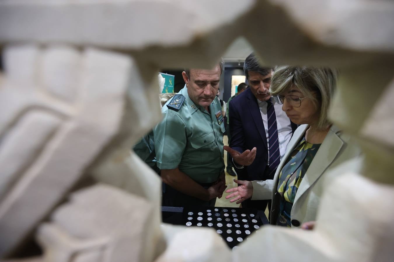 Fotos: Las decenas de piezas arqueológicas intervenidas por la Guardia Civil en Córdoba