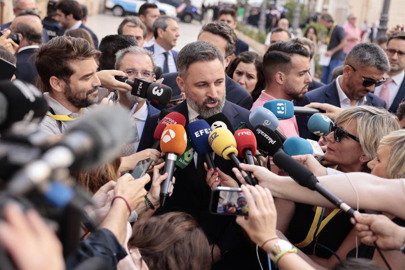 El presidente de Vox, Santiago Abascal, asiste a la sesión constitutiva de la undécima legislatura de las Cortes Valencianas