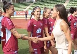 La Reina anima a la selección española de fútbol femenino antes del Mundial de Australia