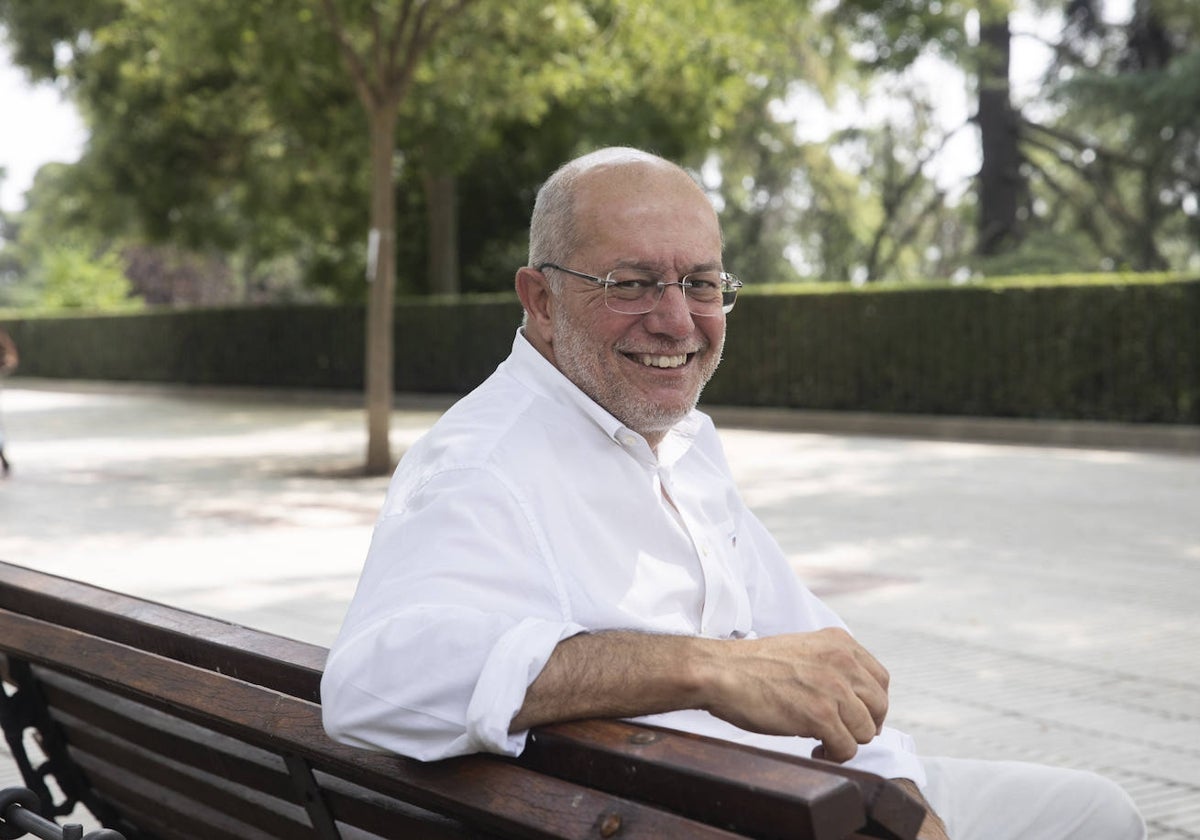 Francisco Igea posa para ABC, antes de su entrevista