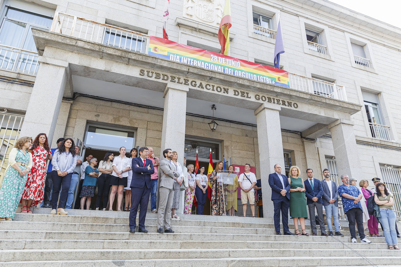 La delegada del Gobierno, Virginia Barcones, acude en Segovia a la lectura del manifiesto institucional de Segoentiende con motivo del Día Internacional del Orgullo LGTBI+