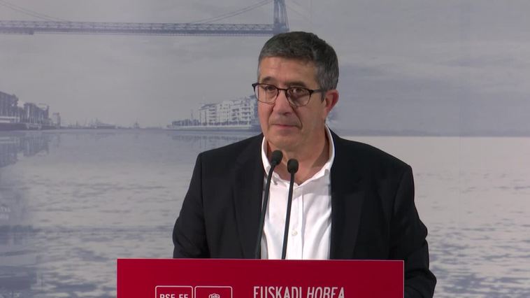 López (PSOE) dice que Feijóo huye de debates para no contrastar "la realidad con su apocalipsis"