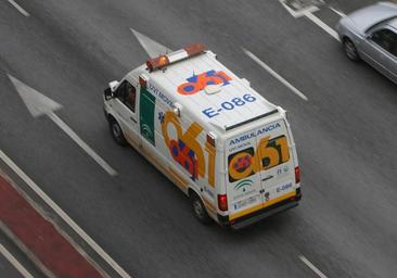 Accidente Córdoba: Muere un motorista tras chocar contra un camión en la carretera entre Cabra y Doña Mencía