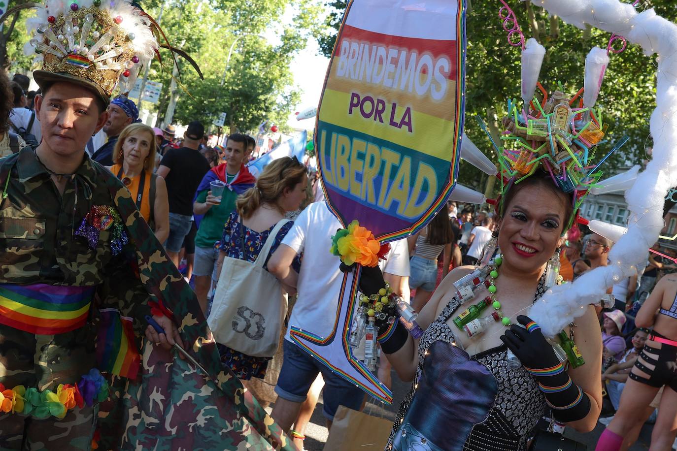 Otro momento del desfile del Orgullo en Madrid