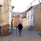 Las personas que viven solas aumentan un 25% en una década