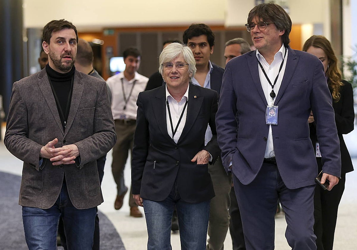 Junts envía al Congreso a fieles de Puigdemont para «bloquear» el país