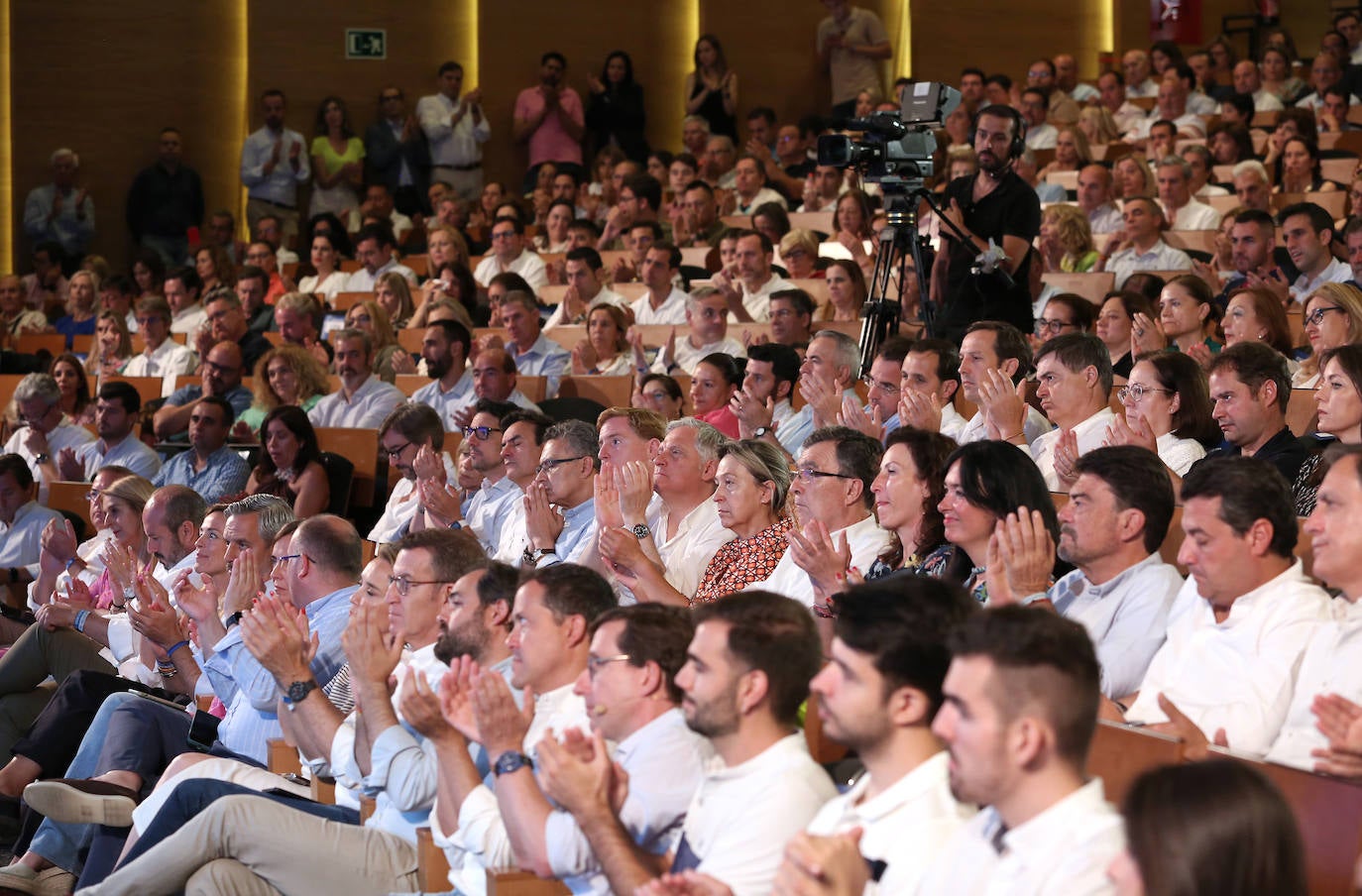 En imágenes: Feijóo, con &#039;los alcaldes del cambio&#039;, en Toledo